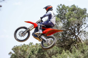 Stark VARG MX 1.2 80HP electric motocross bike with 7.2kWh battery for European racing